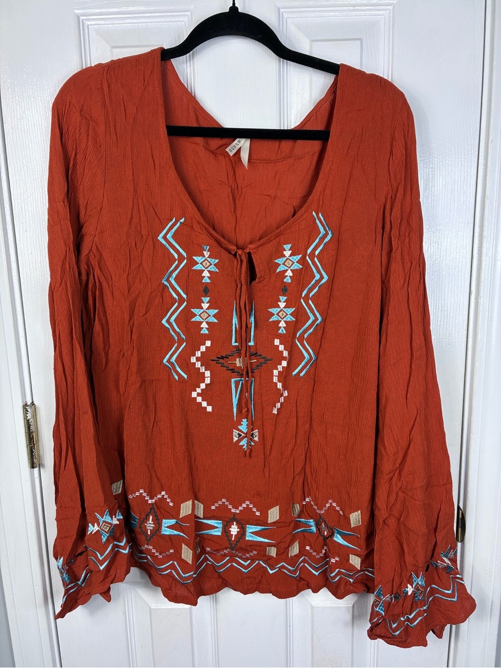 Roper Women’s Rust Embroidered Bohemian Top Large